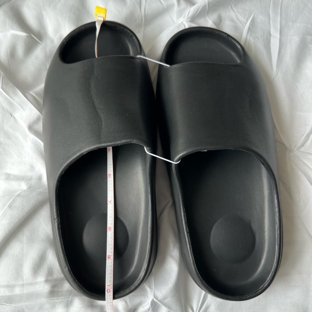 Bundle Of 2, Squishy Slides, Size 44-45, Cream An… - image 4